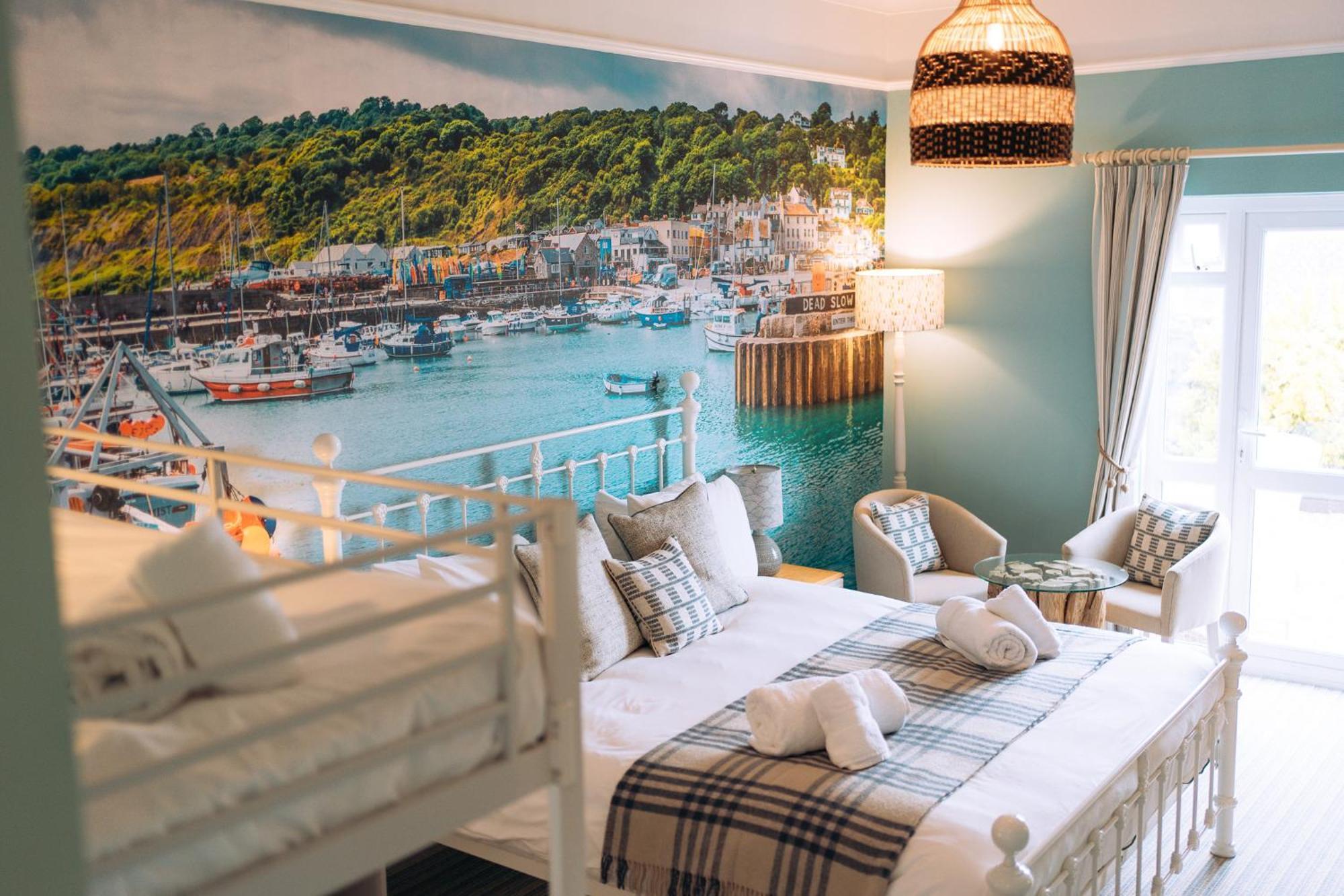 The Royal Lion Hotel Лайм Риджис Екстериор снимка