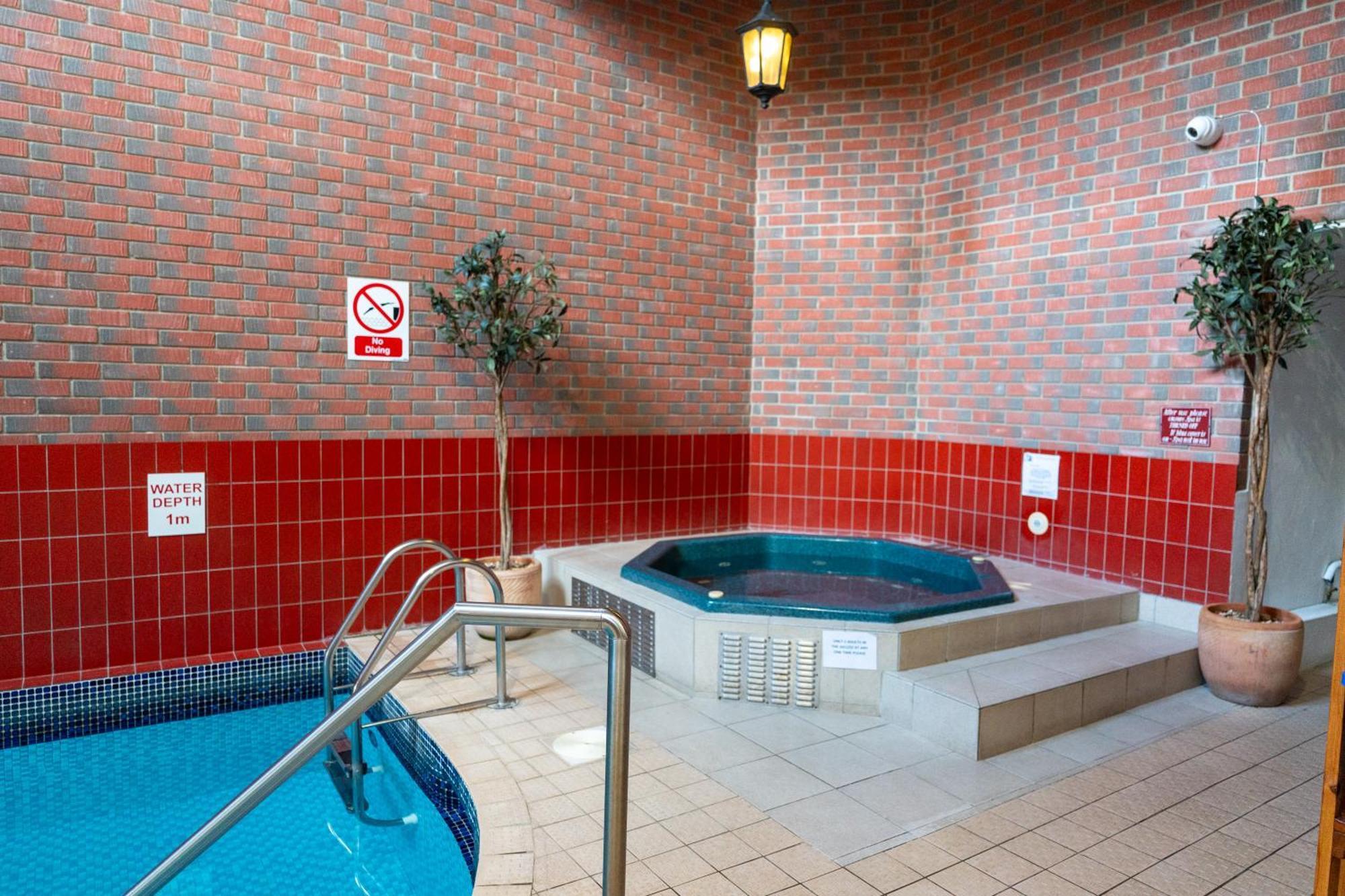The Royal Lion Hotel Лайм Риджис Екстериор снимка